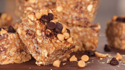 If You Can Make Rice Krispies Treats, You Can Make These Granola Bars