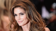 You Wont Believe How Much Cindy Crawfords Daughter Takes After Her Mom