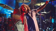 Tupac, Pearl Jam named R&R Hall of Fame inductees