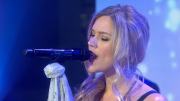 Joss Stone performs soulful rendition of 'Let me Breathe'